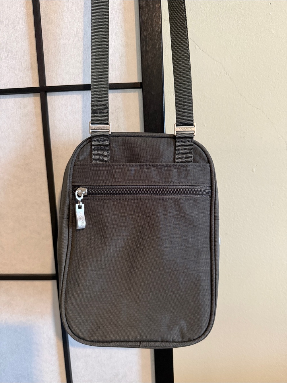 Baggallini Charcoal Gray Compact Crossbody Organizer - Picture 3 of 8